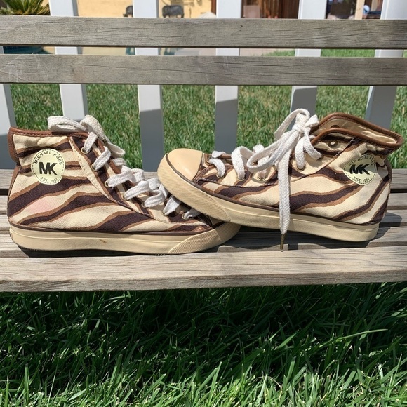 Michael kors animal print high top sneakers - Picture 2 of 7
